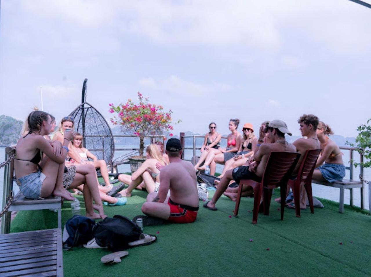 Brother Friendly - Gia Cat Long Hotel Dong Khe Sau Esterno foto